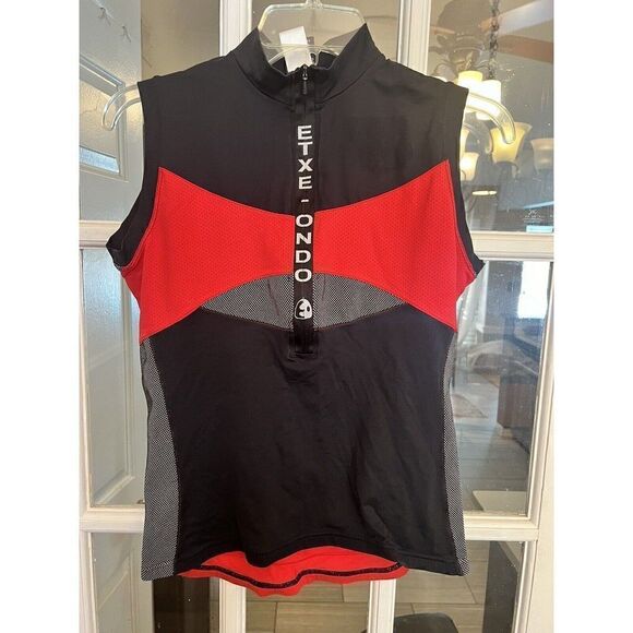 Etxeondo womens Red Black cycling wind vest Large Dd - Picture 1 of 8